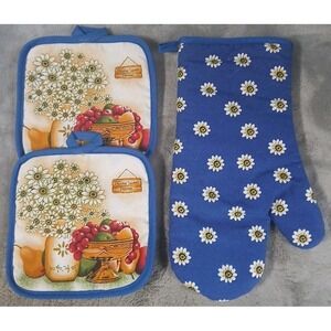 Quilted Oven Mitt 2 Pot Holders Flowers Fruit Home Sweet Home Cottage Farmhouse